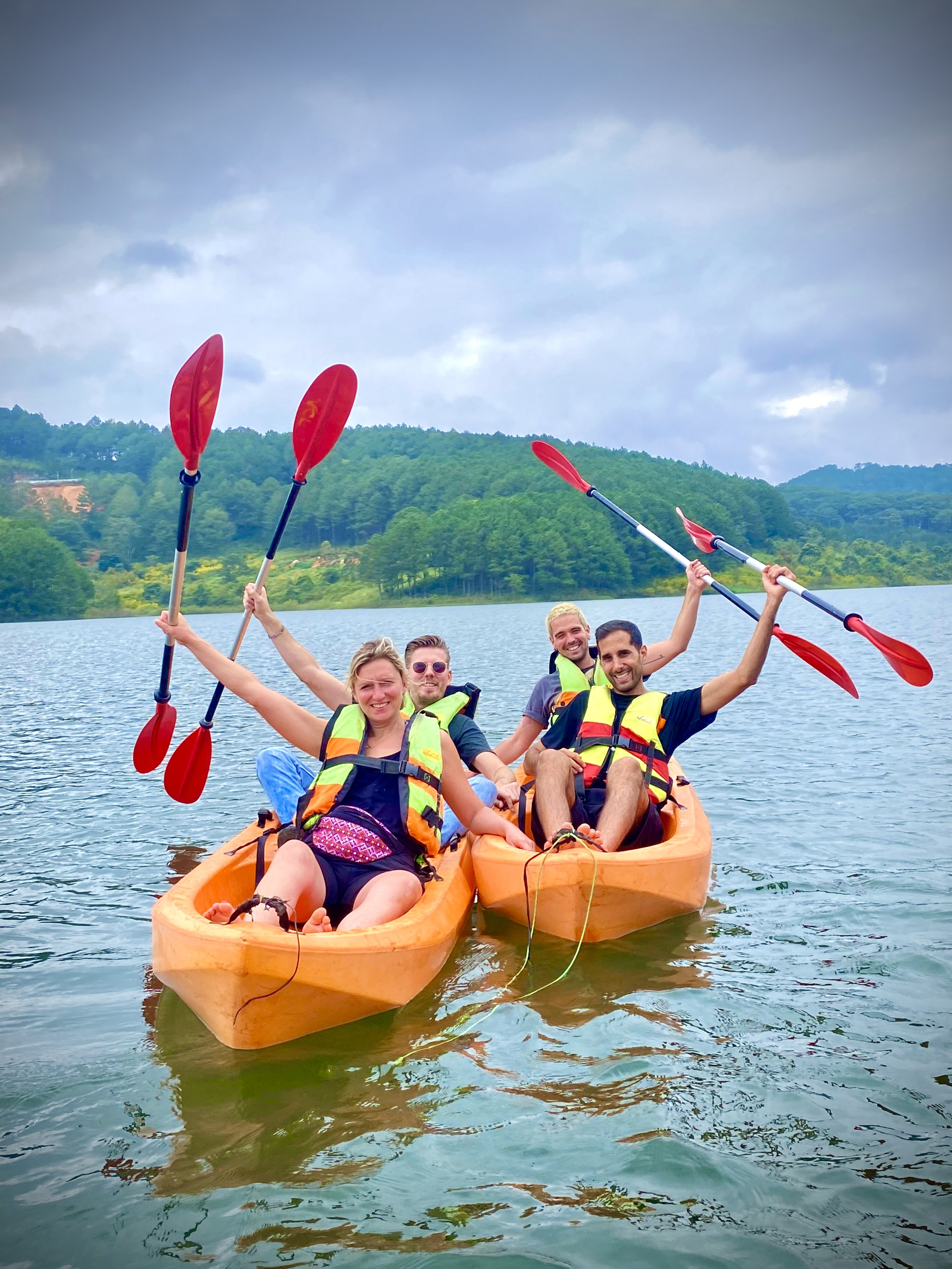 tour chèo kayak hồ tuyền lâm