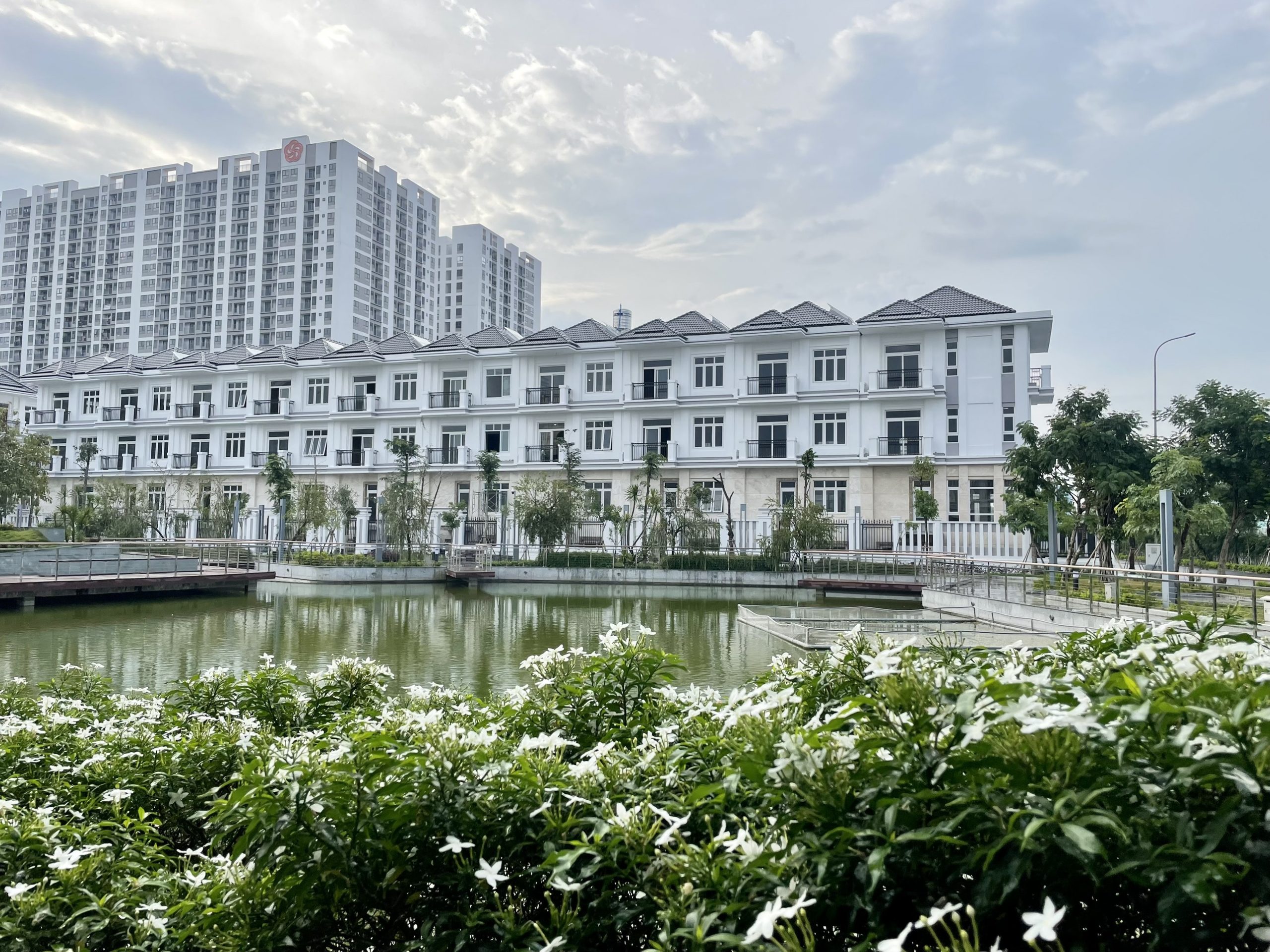 tiến độ the peak garden