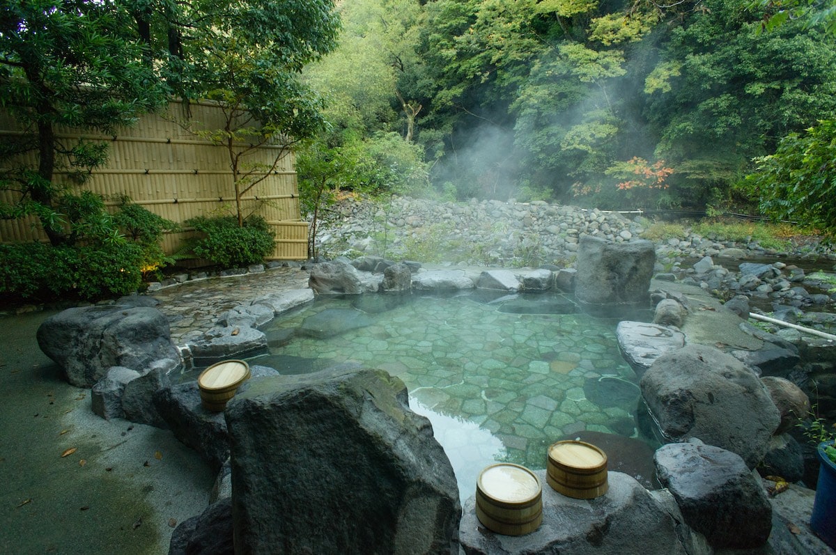 du lịch nhật bản tắm Onsen