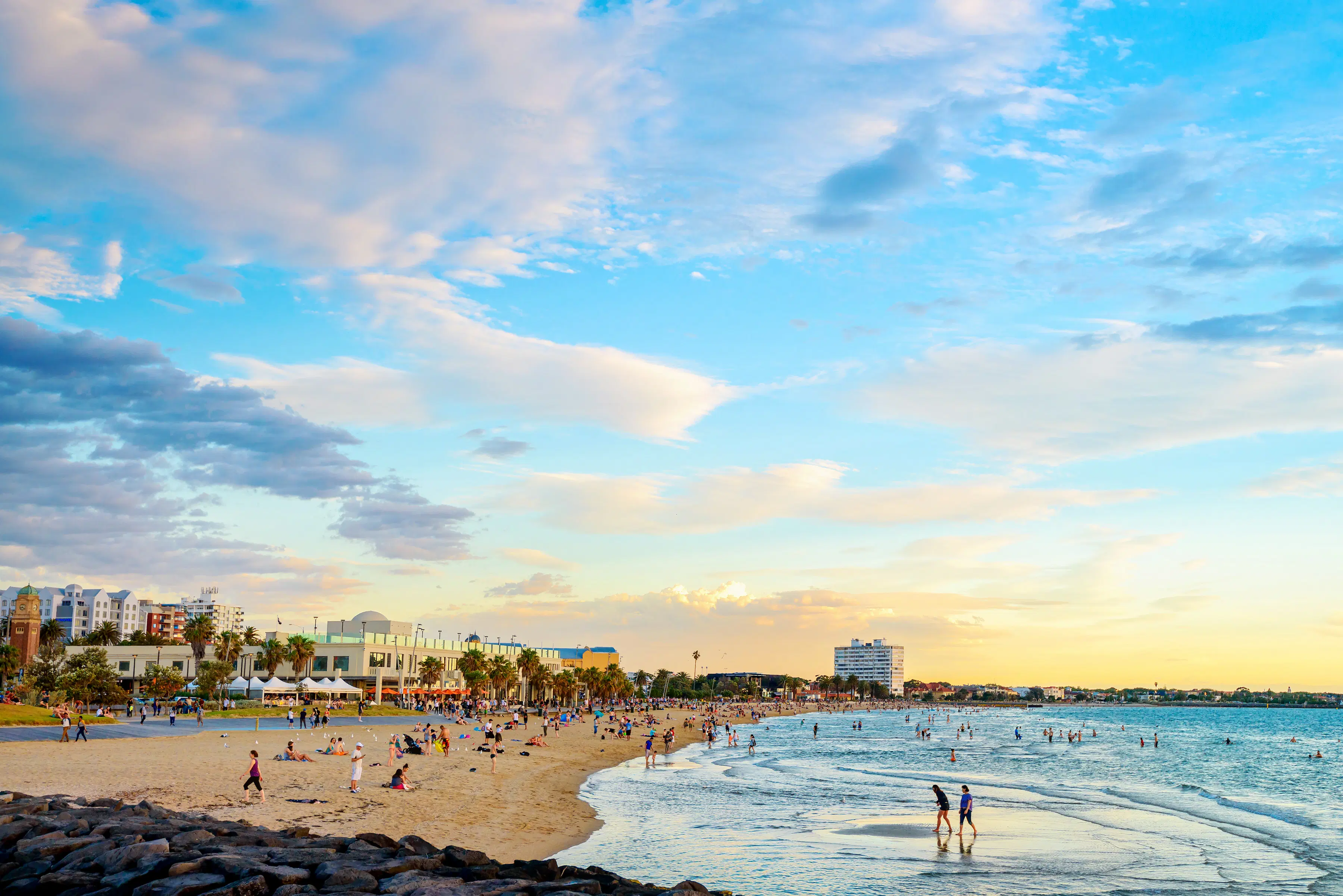 Bãi Biển St Kilda (St Kilda Beach) ở Melbourne