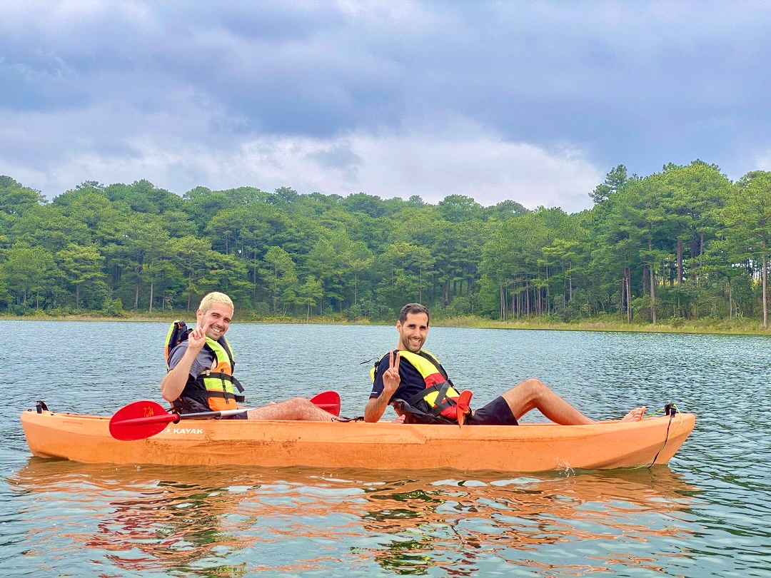 tour chèo kayak hồ tuyền lâm