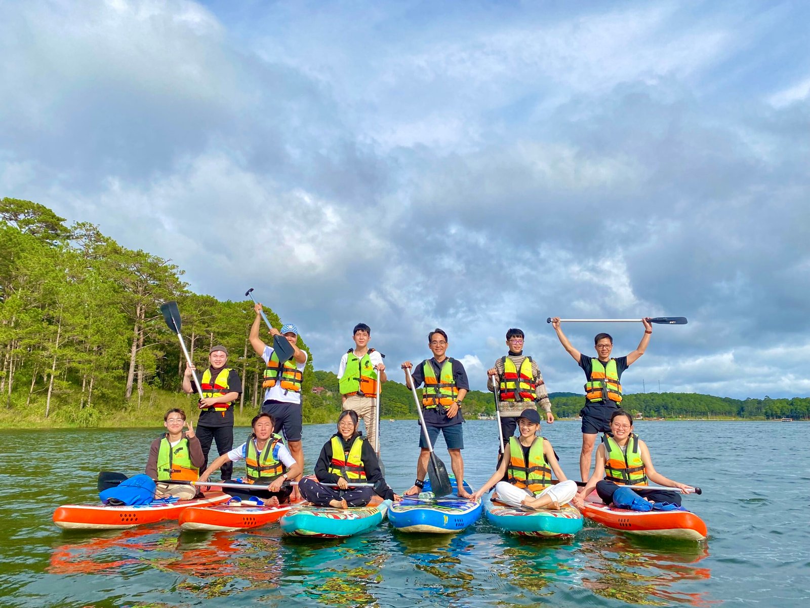 tour chèo sup hồ tuyền lâm