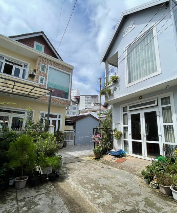 nhà hẻm oto đà lạt