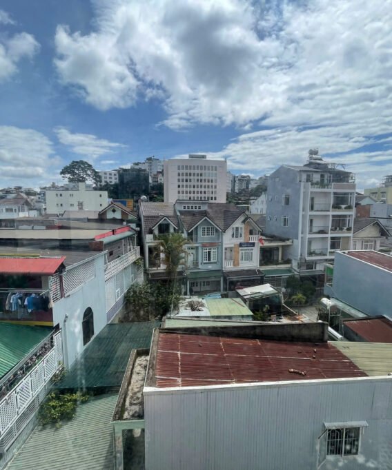 bán nhà 1 trệt 3 lầu p4 đà lạt