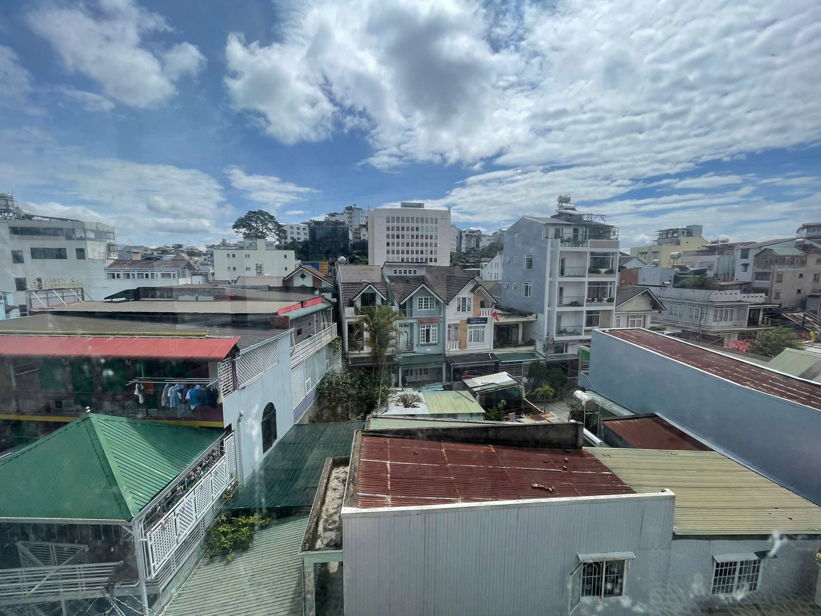 bán nhà 1 trệt 3 lầu p4 đà lạt