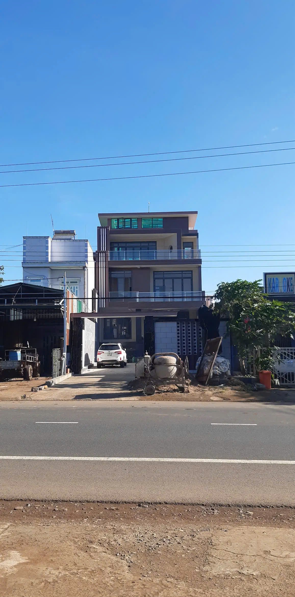 bán nhà mặt tiền quốc lộ 20 di linh lâm đồng